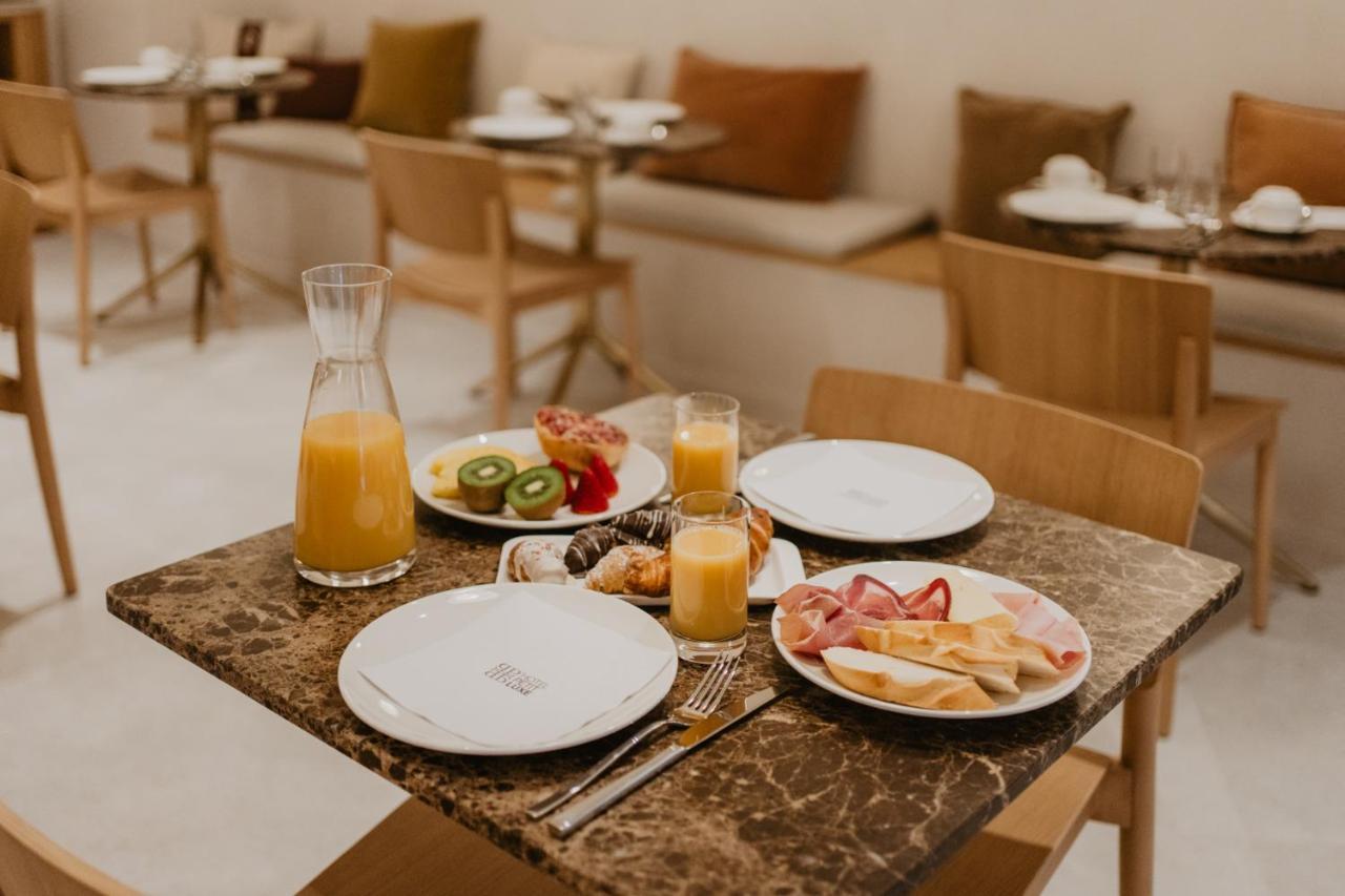 Hotel Petit Luxe Terrassa Eksteriør bilde