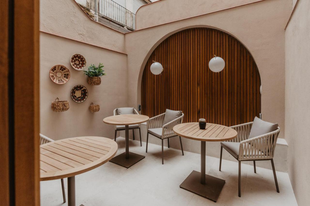 Hotel Petit Luxe Terrassa Eksteriør bilde